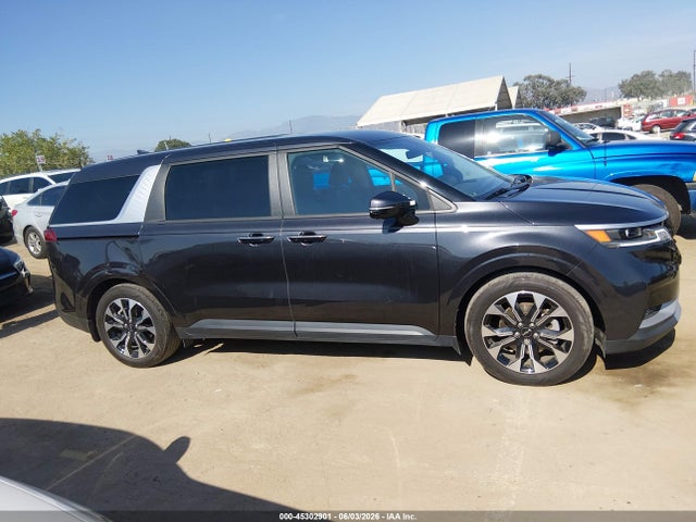 Kia Carnival Ex