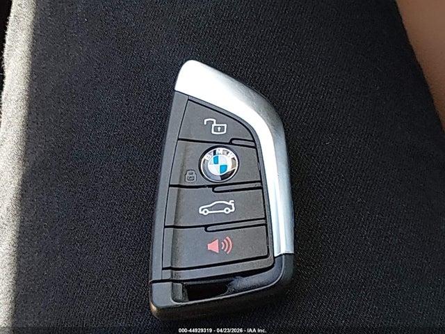 BMW X Series M40i