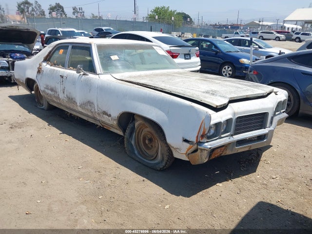 Salvage Oldsmobile Delta 88 Image