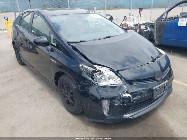 Salvage Toyota Prius Image