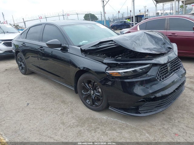 Salvage Honda Accord Image