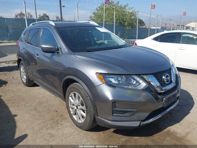 Salvage Nissan Rogue Image