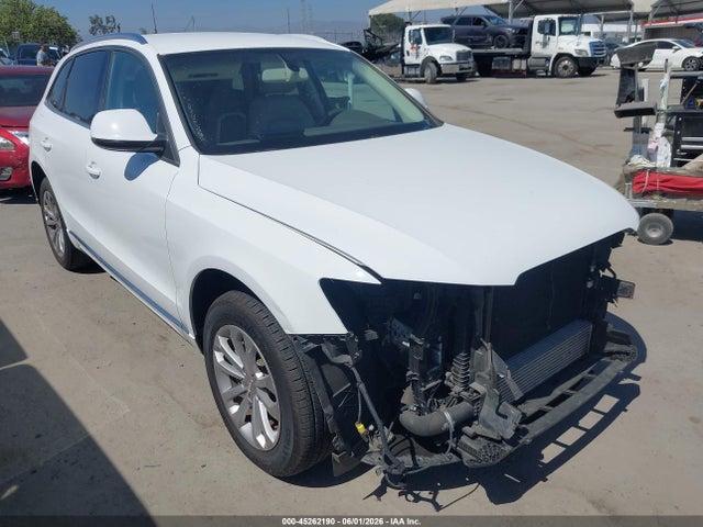 Salvage Audi Q5 Image