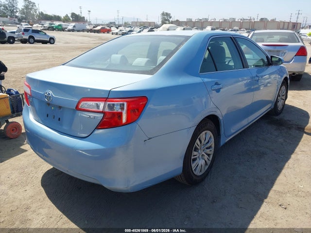 Toyota Camry Le
