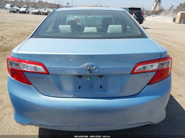 Toyota Camry Le