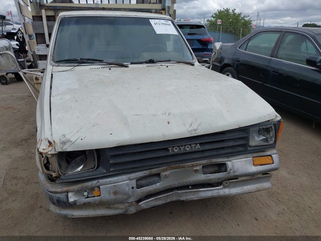 Toyota Pickup Cab Chassis Rn75