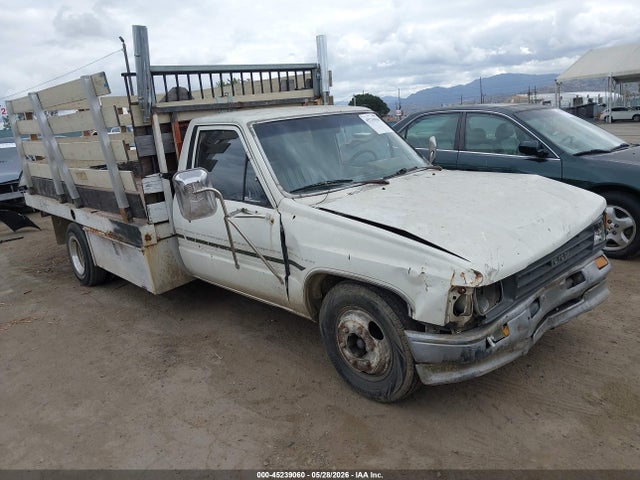 Salvage Toyota Pickup Image