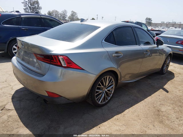 Lexus Is