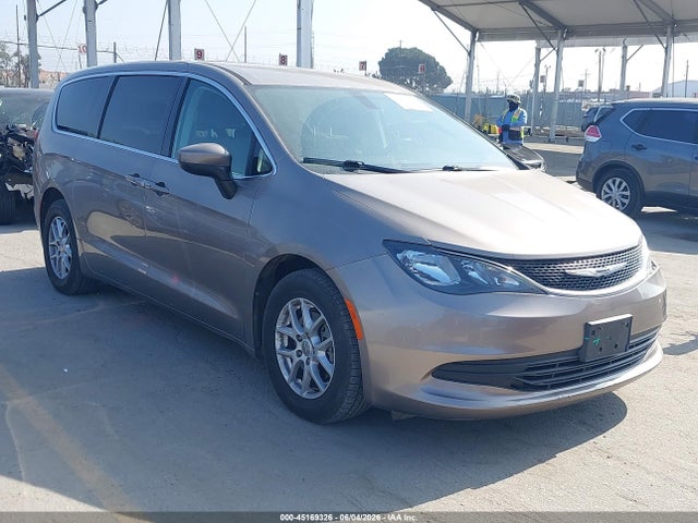 Salvage Chrysler Pacifica Image