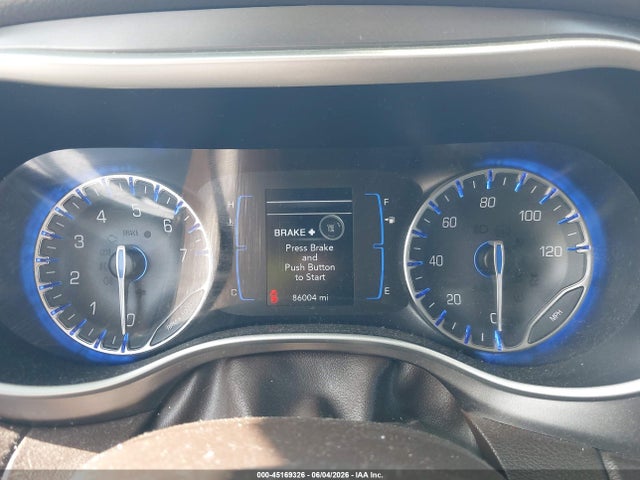 Chrysler Pacifica Touring