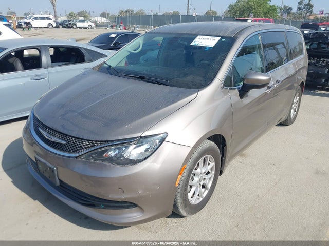 Chrysler Pacifica Touring