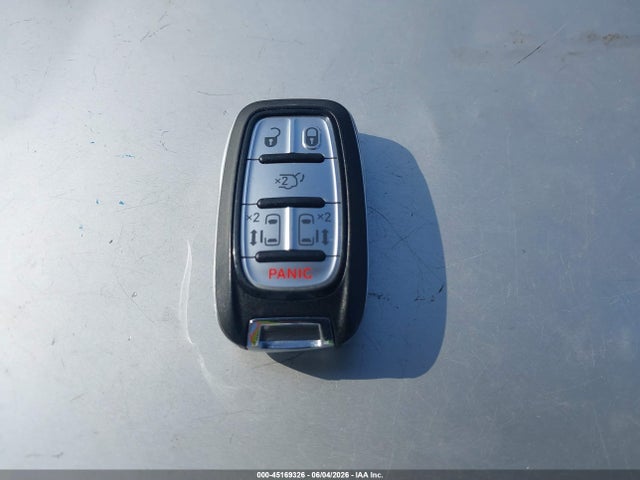 Chrysler Pacifica Touring