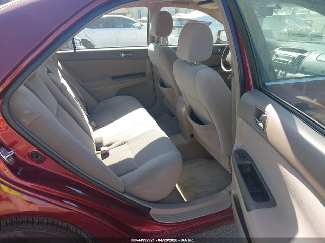 Toyota Camry Le V6