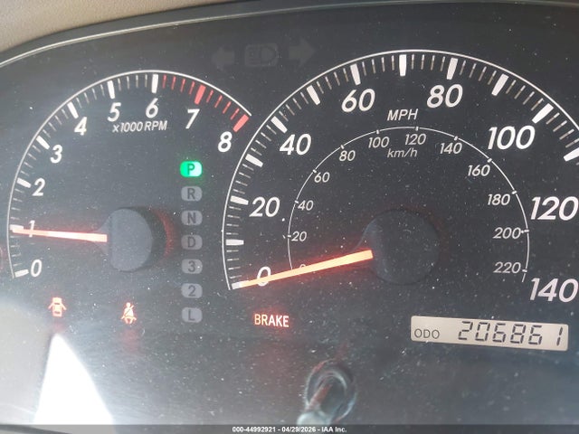 Toyota Camry Le V6