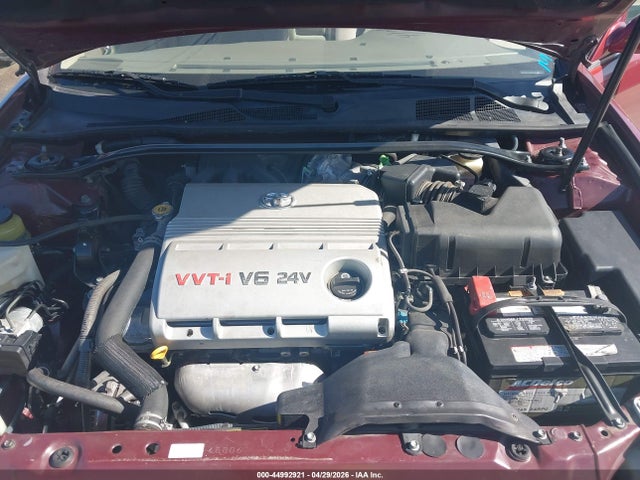 Toyota Camry Le V6