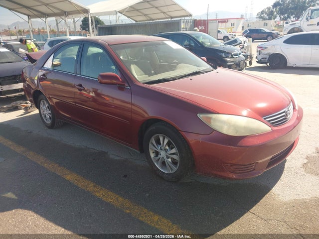 Salvage Toyota Camry Image