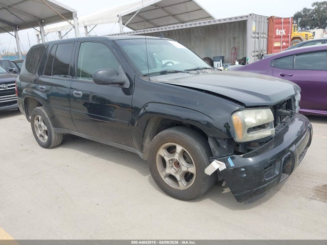 Salvage Chevrolet Trailblazer Image