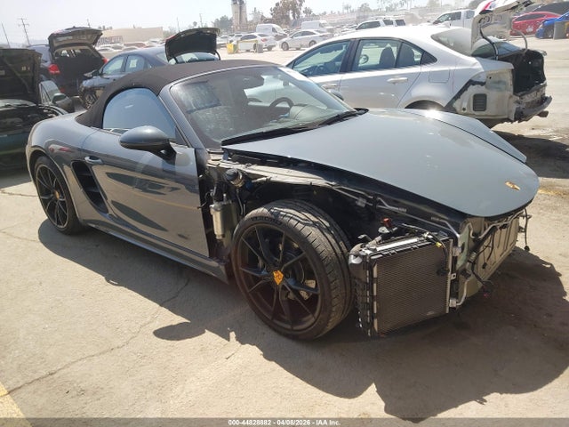 Salvage Porsche 718 Boxster Image