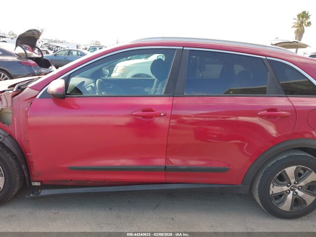 Kia Niro Lx