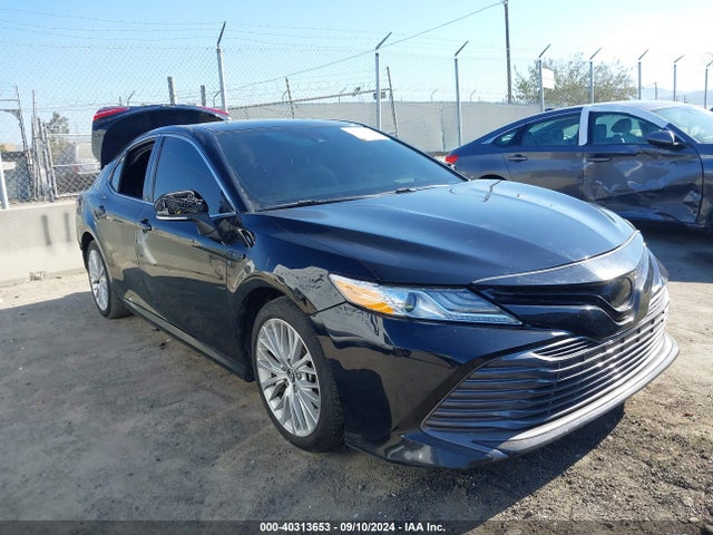 Salvage Toyota Camry Image