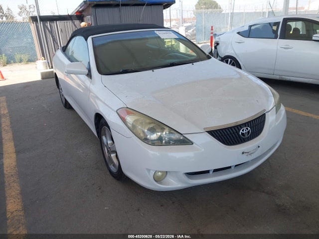 Salvage Toyota Camry Image