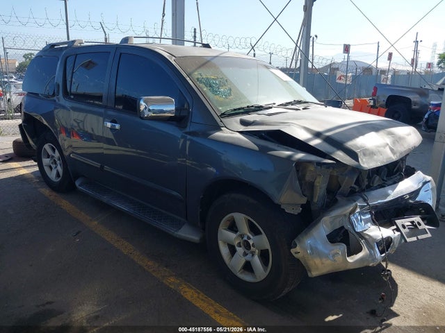 Salvage Nissan Pathfinder Image