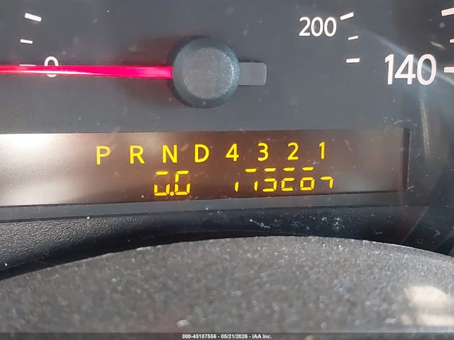 Nissan Pathfinder Se