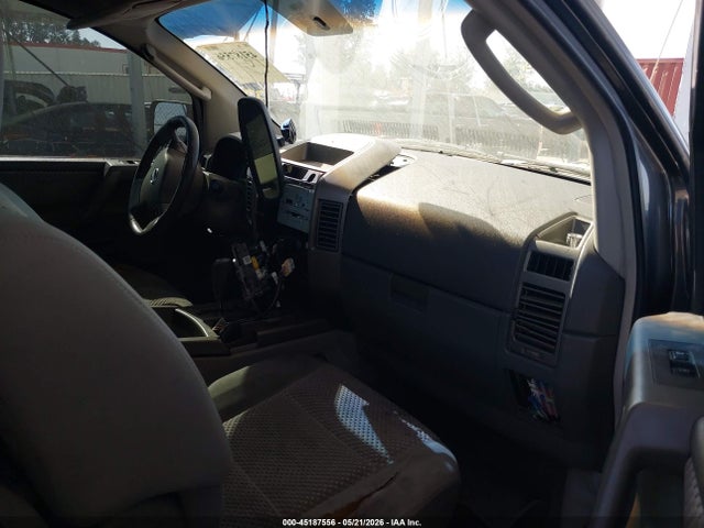 Nissan Pathfinder Se