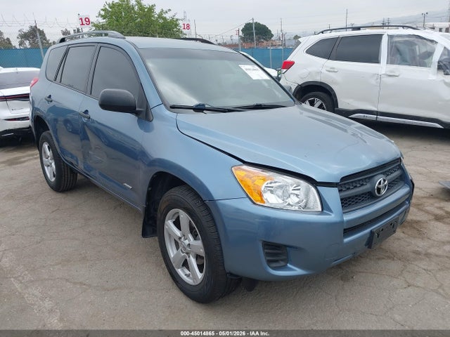 Salvage Toyota RAV4 Image