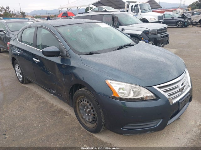 Salvage Nissan Sentra Image