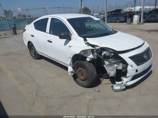 Salvage Nissan Versa Image