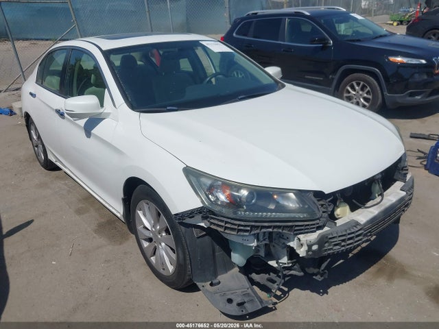 Salvage Honda Accord Image