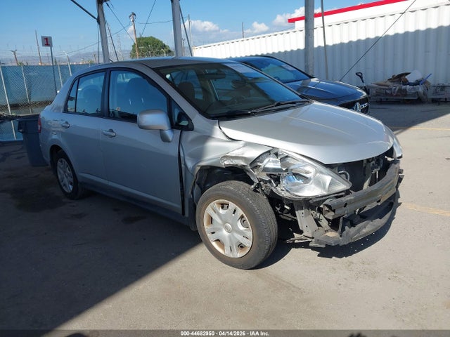 Salvage Nissan Versa Image