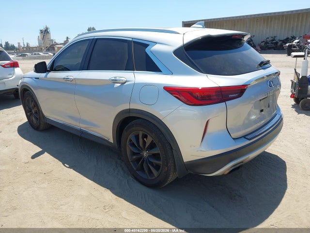 INFINITI Qx Essential