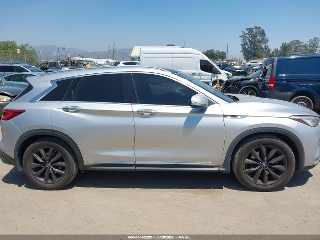 INFINITI Qx Essential