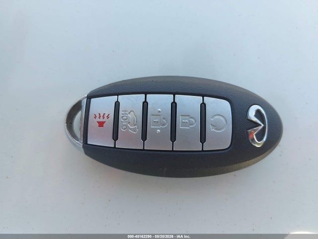 INFINITI Qx Essential