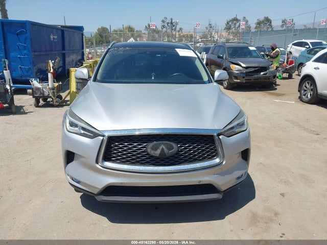 INFINITI Qx Essential