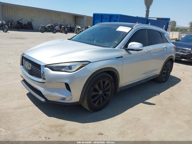 INFINITI Qx Essential