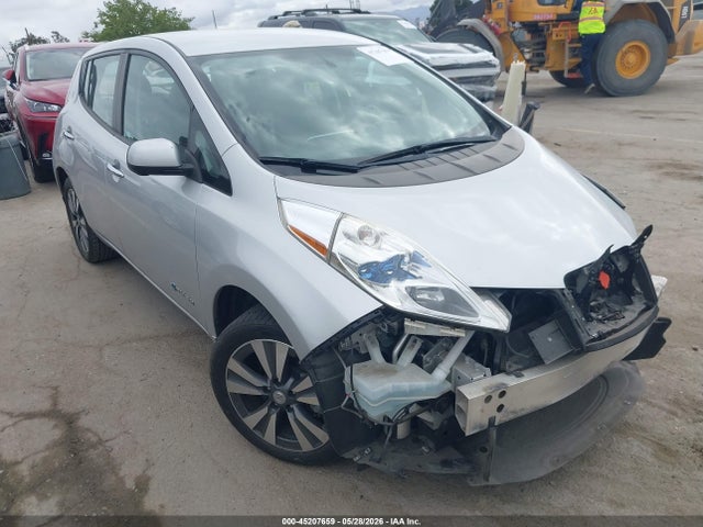 Salvage Nissan LEAF Image