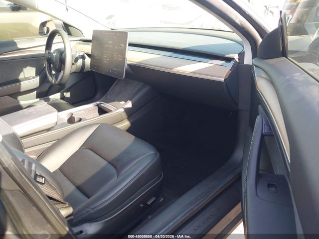 Tesla Model 3 Standard Range Plus Rear-wheel Drive