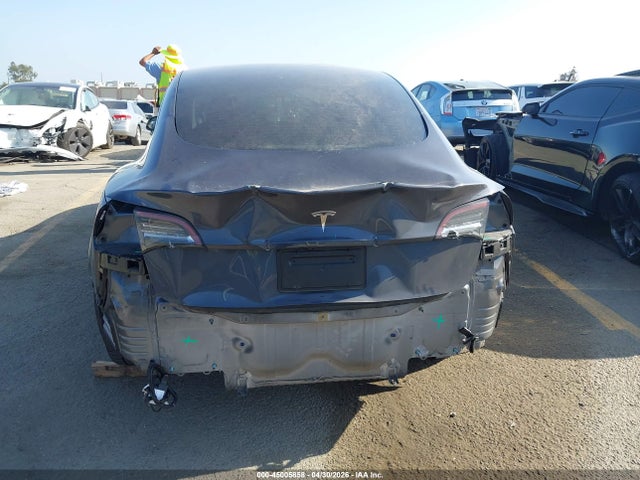 Tesla Model 3 Standard Range Plus Rear-wheel Drive