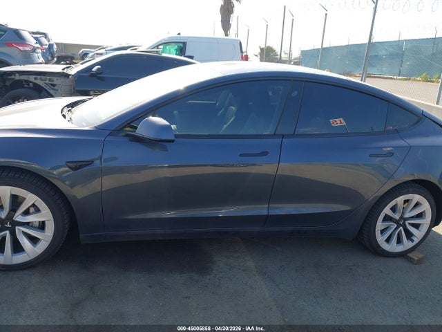 Tesla Model 3 Standard Range Plus Rear-wheel Drive