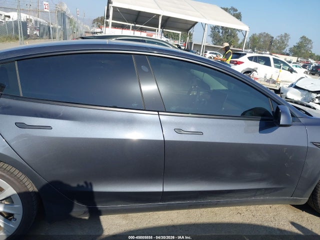 Tesla Model 3 Standard Range Plus Rear-wheel Drive