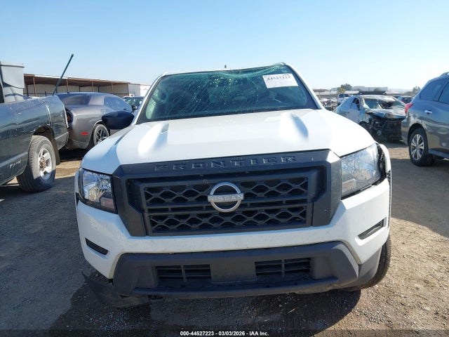 Nissan Frontier S 4x4