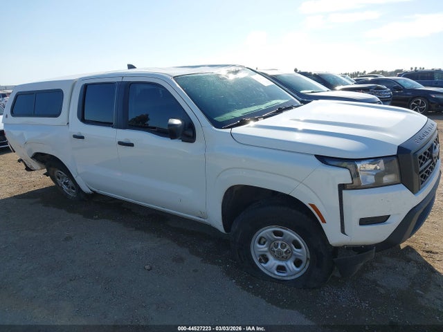 Salvage Nissan Frontier Image