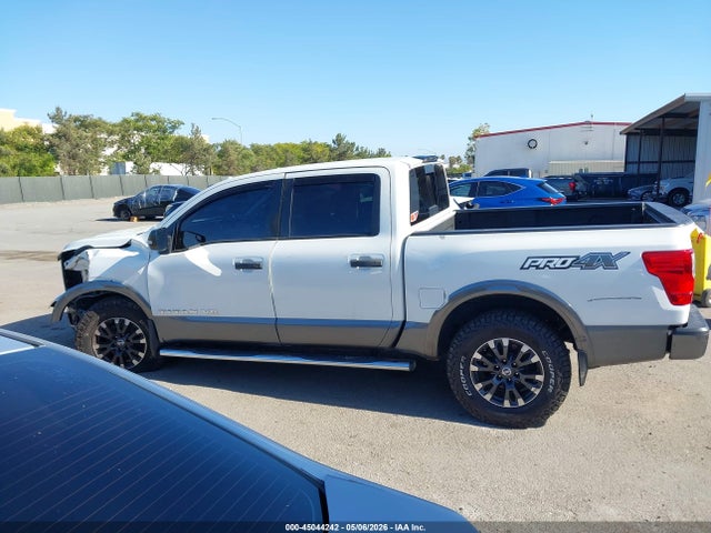 Nissan Titan Pro-4x