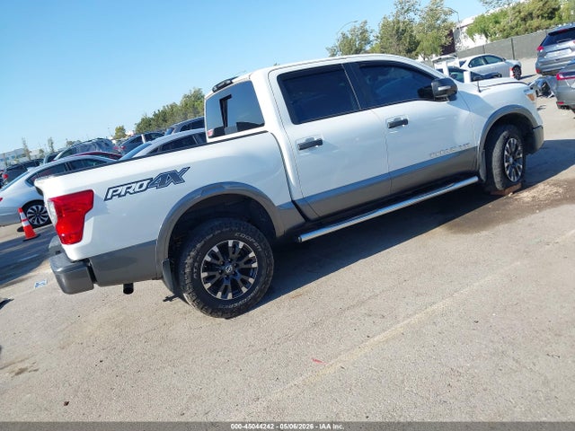 Nissan Titan Pro-4x