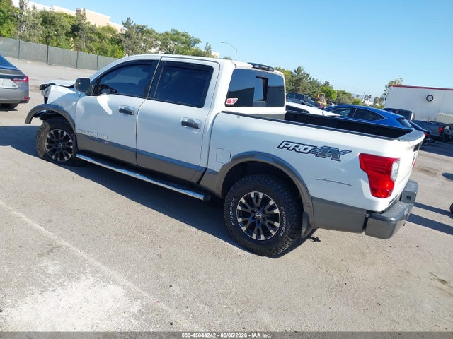 Nissan Titan Pro-4x