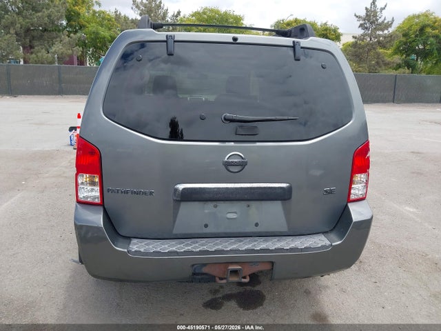 Nissan Pathfinder Se