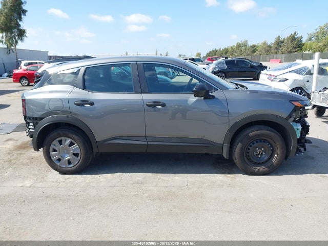 Nissan Kicks S